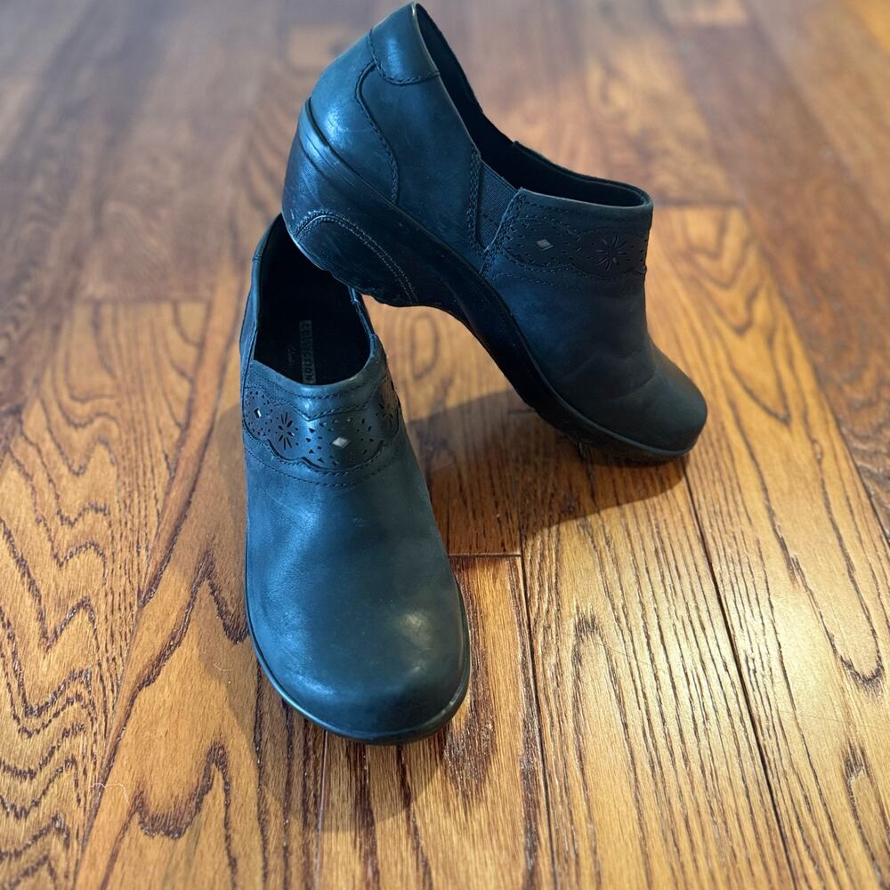 Clarks Collection Soft Cushion Womens 6.5 Leather Upper Shoes Black Comfort Clog